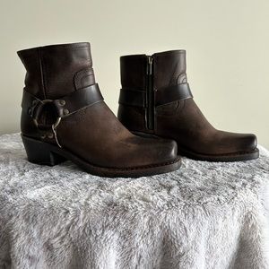 Frye Harness boot. Brown size 7.5